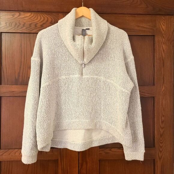 Sweaty Betty Restful Boucle in Lily White - Picture 3 of 10